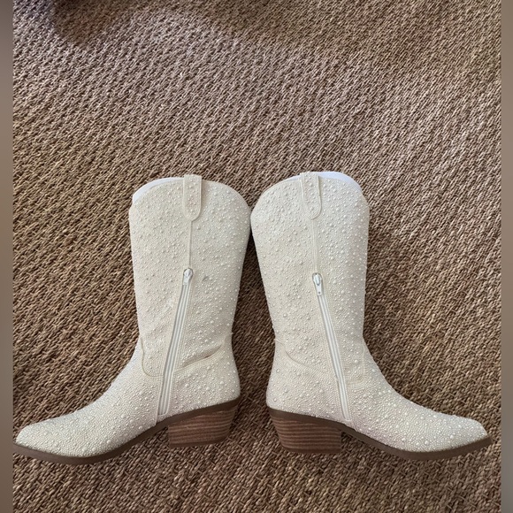 Betsey Johnson Pearled Cowboy Women's Boots - Picture 6 of 7